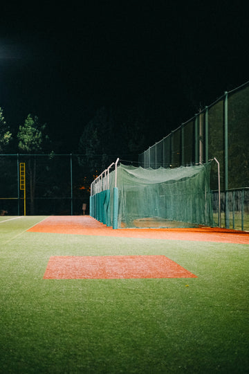 Challenge Yourself in the Cages — Offseason Hitting That Gets Position Players Recruited | EMD Shorts
